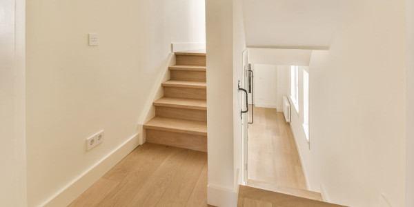 Rehabilitación / Reformas de Casas  Rubió · Reformas de Escaleras y Pasillos